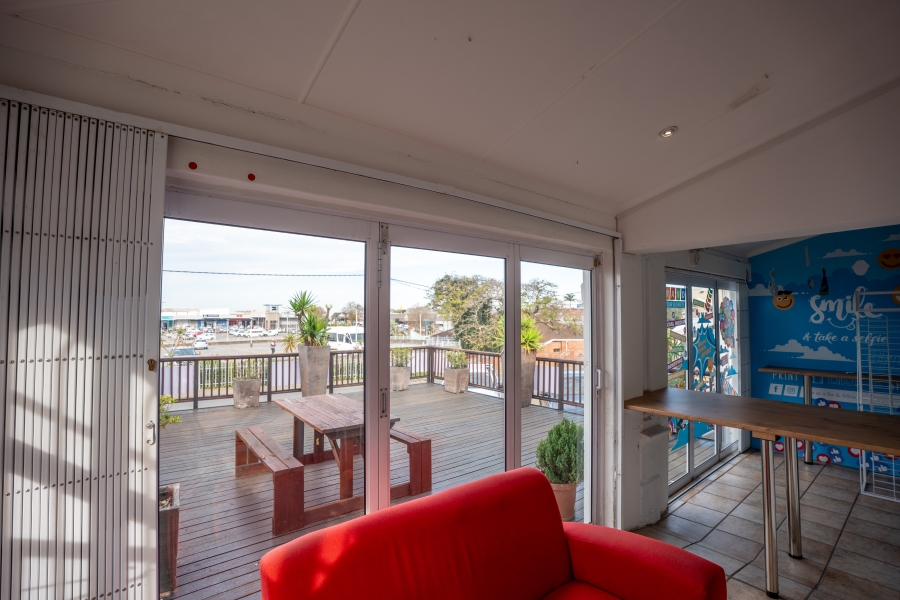 Commercial Property for Sale in Vincent Eastern Cape